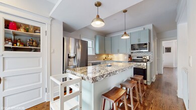 1858 W Berenice Ave unit 2, Chicago, IL 60613 - photo 6