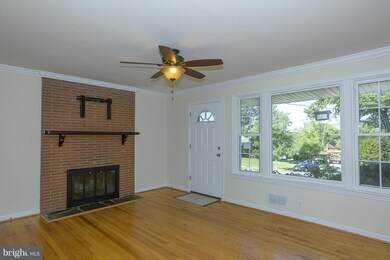 5714 83rd Place, New Carrollton, MD 20784 - photo 4