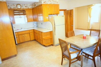 284 Mallory Ave, Staten Island, NY 10305 - photo 6