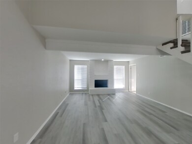 6123 Gallant Forest Dr, Houston, TX 77088 - photo 2