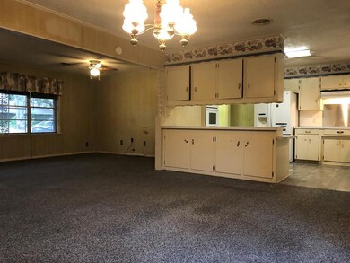 208 Lindsey Ave, Bay City, TX 77414 - photo 6