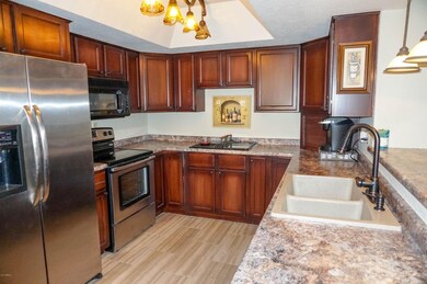 - 1445 E Gary St Mesa, A
