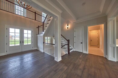 e38 foyer