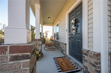 112 Scotch Moss Dr, Advance, NC 27006 - photo 2