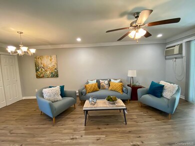 1314 Smithtown Ave unit 48, Bohemia, NY 11716 - photo 5