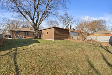 603 N Elmwood Ave, Waukegan, IL 60085 - photo 7