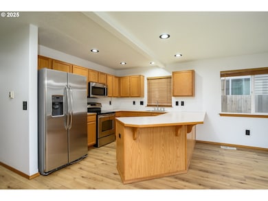 1306 Parkside Ln, Newberg, OR 97132 - photo 6