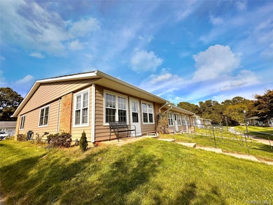 276 Berwick Ct unit A, Ridge, NY 11961 - photo 3