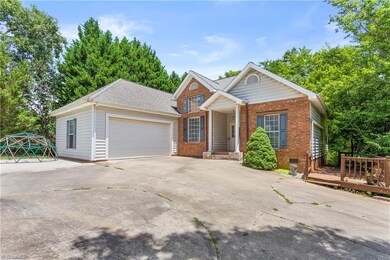 2048 King Ct, Asheboro, NC 27203 - photo 2