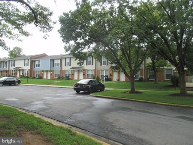 11501 Laurelwalk Dr, Laurel, MD 20708 - photo 2