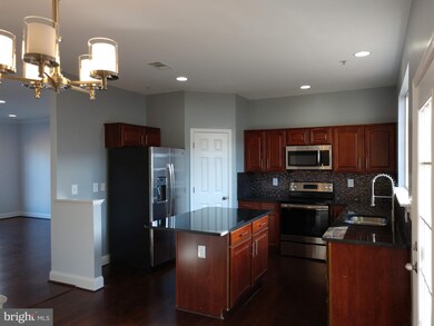 8723 Silent Ct, Odenton, MD 21113 - photo 6