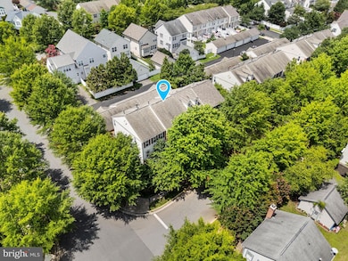 20351 Bowfonds St, Ashburn, VA 20147 - photo 4