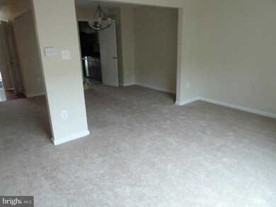 14902 Belle Ami Dr, Laurel, MD 20707 - photo 7