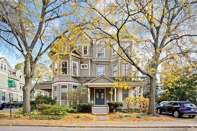 72 Cypress St unit 1, Brookline, MA 02445 - photo 2