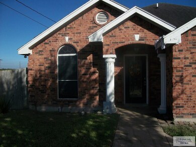 3004 Travis St, Weslaco, TX 78599 - photo 4