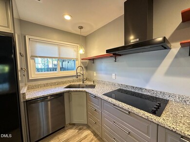 4236 Lake Ridge Dr unit 11B, Raleigh, NC 27604 - photo 7