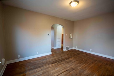 1811 Forest Ave, Waterloo, IA 50702 - photo 7