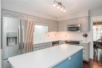 Under-cabinet lighting in Kitchen