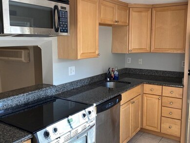 5 Charles St unit B, Newburyport, MA 01950 - photo 4