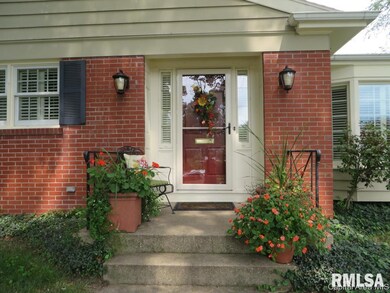 6 Bellevue Dr, Jacksonville, IL 62650 - photo 3