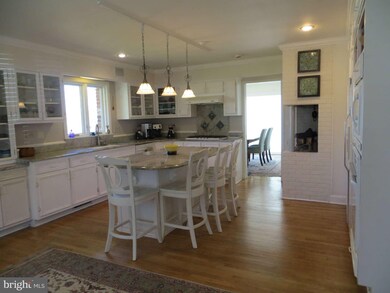 7309 Park Terrace Dr, Alexandria, VA 22307 - photo 5