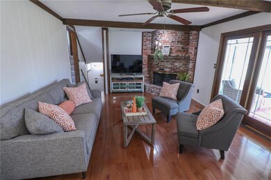 9021 Acuff Ln, Lenexa, KS 66215 - photo 6