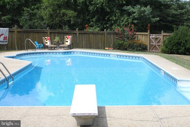 7822 Farmstone Ct, Ellicott City, MD 21043 - photo 6