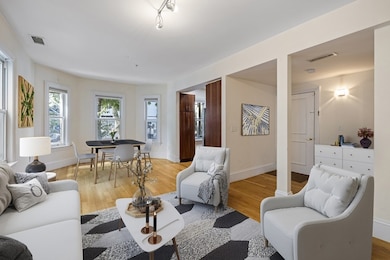 515 Green St unit 2, Cambridge, MA 02139 - photo 2