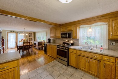 85 West Ave, Ludlow, MA 01056 - photo 4
