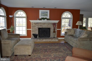 15209 New Hampshire Ave, Silver Spring, MD 20905 - photo 4