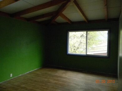 BEDROOM 2 (2)