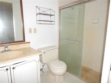 Master Bath/Spa.
