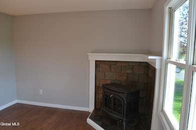 60 Colonial Rd unit 1, Stillwater, NY 12170 - photo 5