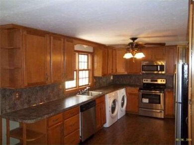 91 Regent Rd, Brockton, MA 02302 - photo 5