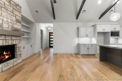 2072 E 136th St S, Bixby, OK 74008 - photo 3