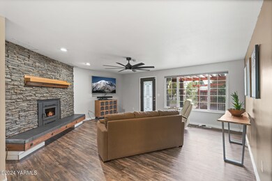 Beautiful Updates to Living Room