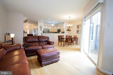 2556 Running Wolf Trail, Odenton, MD 21113 - photo 3