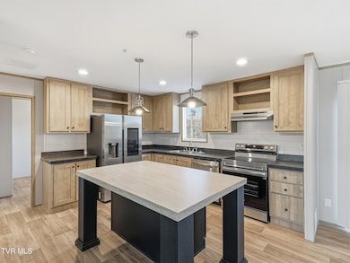 135 Gamble Ln, Lafollette, TN 37766 - photo 3