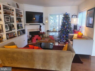 9249 Laurel Ridge Crossing Rd, Lorton, VA 22079 - photo 7