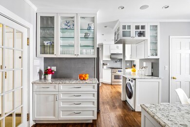 114 E 84th St unit 8B, New York, NY 10028 - photo 5