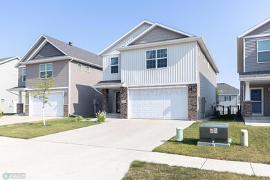 1032 30th Ave W