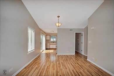 1851 Cambridge Dr, Carpentersville, IL 60110 - photo 4