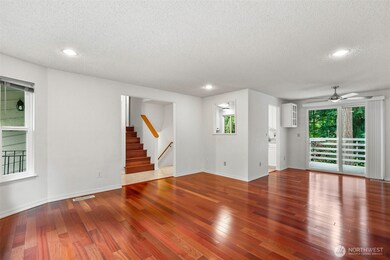 10802 29th Dr SE, Everett, WA 98208 - photo 3