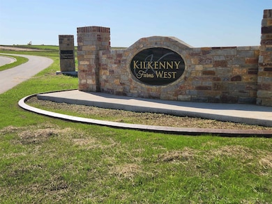 1603 Eileen Ct, Waunakee, WI 53597 - photo 2