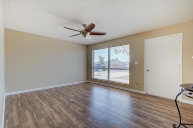 8132 E Juanita Ave-8
