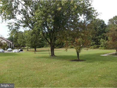 553 Shetland Ct unit 553, Sewell, NJ 08080 - photo 4