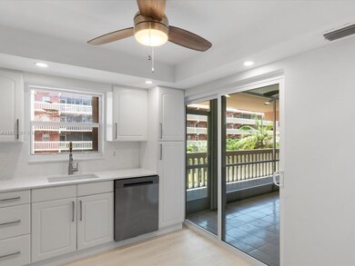 200 NE 12th Ave unit 7C, Hallandale Beach, FL 33009 - photo 2