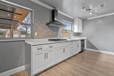 736 Greenway Dr, Hurst, TX 76053 - photo 3