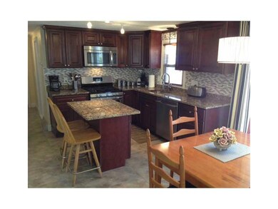 128 Halleck Ave, Riverside, RI 02915 - photo 4