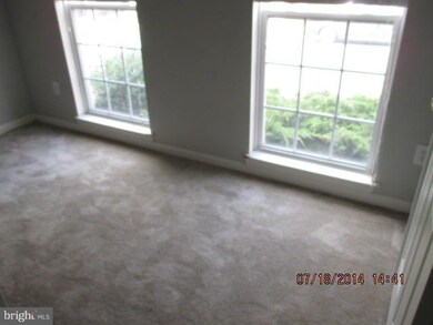 4512 Hidden Stream Ct, Owings Mills, MD 21117 - photo 4